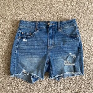 No Boundaries Denim Distressed Shorts Women’s Size 3